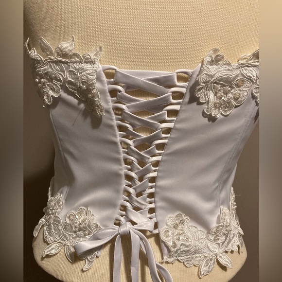NWOT 2 pc corset wedding gown with scarf/wrap - Picture 7 of 16